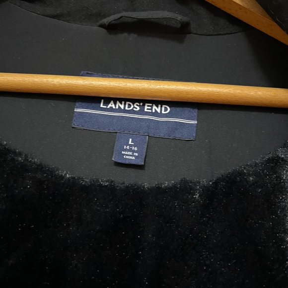 EXTREMELY WARM AND FUZZY LANDS’END WINTER COAT SIZE L - Picture 7 of 9